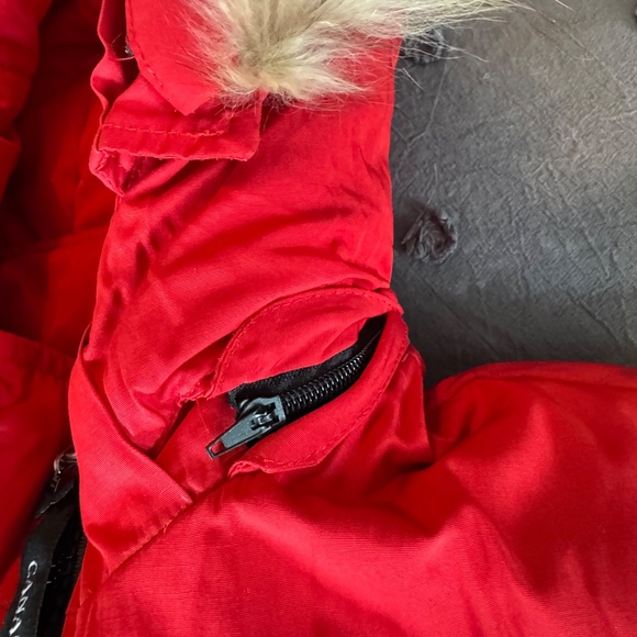 Canada Goose 3035L Mystique Red size XS woman Long parka with fur - Picture 6 of 16